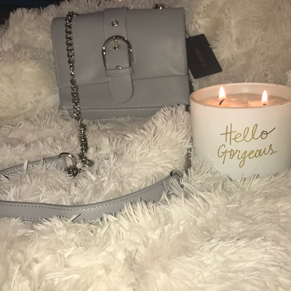 NWT Forever 21 shoulder bag. Medium Gray.